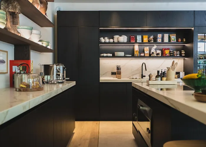 - Sublime - Acces Prive Au Bassin *